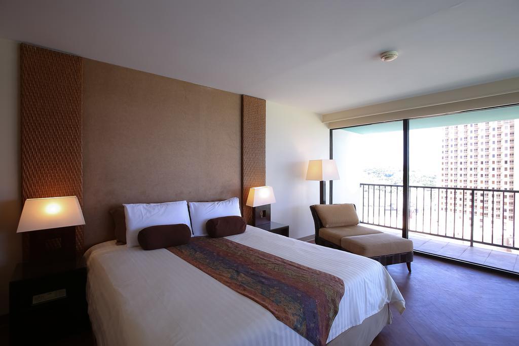 กวม รีฟ โฮเต็ล Hotel ทูมอน ภายนอก รูปภาพ